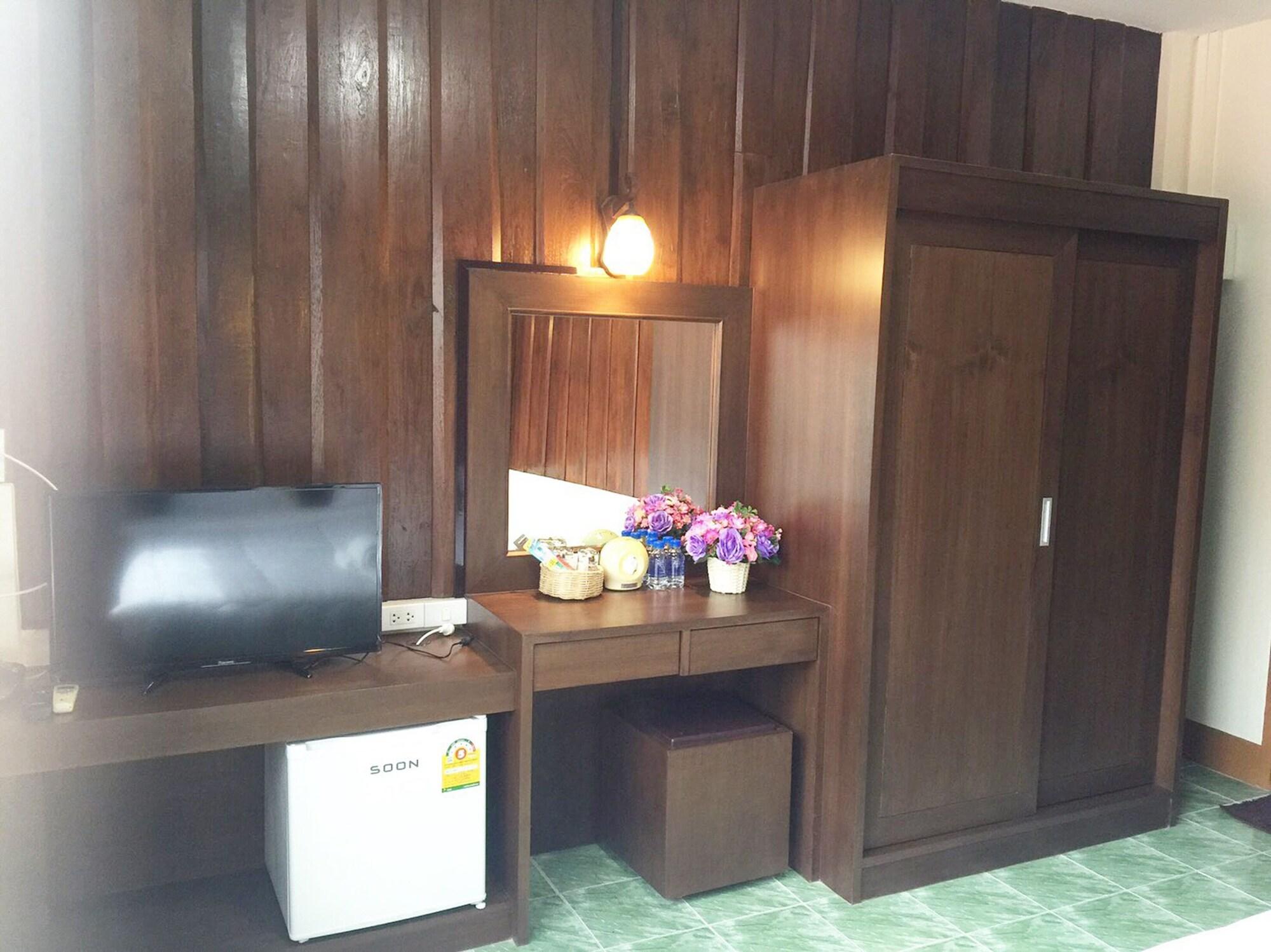 Phrasing Guesthouse Чиангмай Экстерьер фото