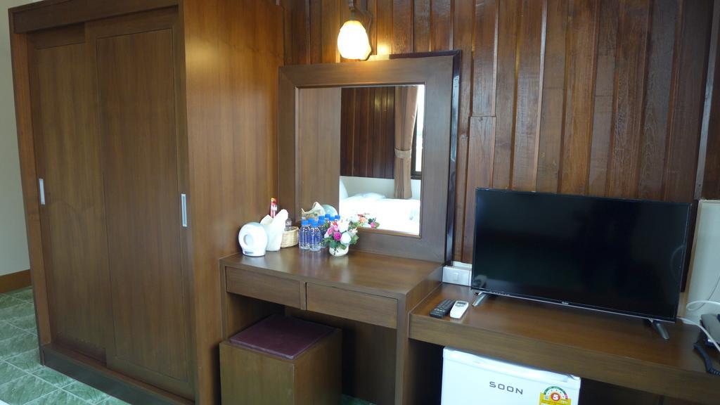 Phrasing Guesthouse Чиангмай Экстерьер фото